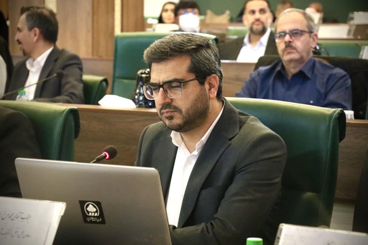 26 آذر حمل و نقل عمومی رایگان میشود/ همکاری شهروندان موثرترین عامل جلوگیری از آلودگی هوا