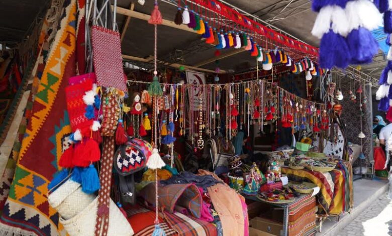 نمایشگاه صنایع‌دستی ۱۶ شهر و روستای جهانی صنایع‌دستی در شیراز برپا شد